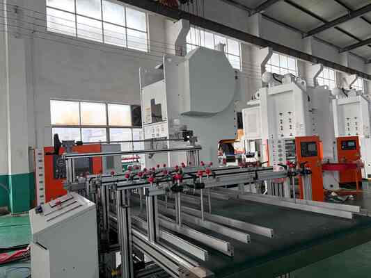 購入 LK-T80 自動バーベキュー 250ml アルミホイル食品容器製造機 online manufacture