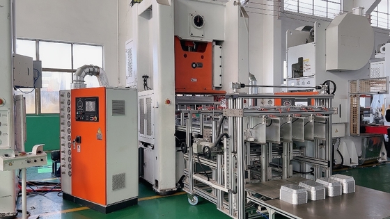 ISO 9001 認定 80TON 容量 12000pcs/h 完全自動 アルミホイルポット製造機械
