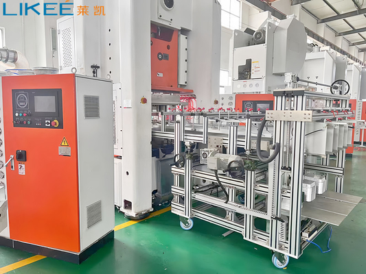 日本 ミツビシ PLC コントロール 80トンの圧力 ミツビシ PLC 12000 PC/hr 容量 アルミホイルプレート製造機械