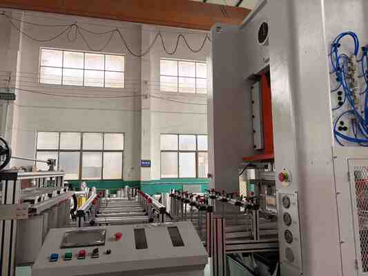 LK-T80 アルミ箔容器機 テイクアウェイ 多区画 使い捨て